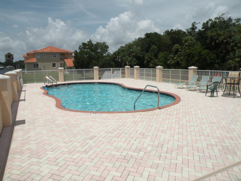 Tradewinds Homosassa Marina Resort 외부 사진