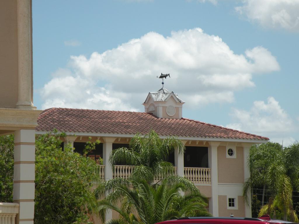 Tradewinds Homosassa Marina Resort 외부 사진